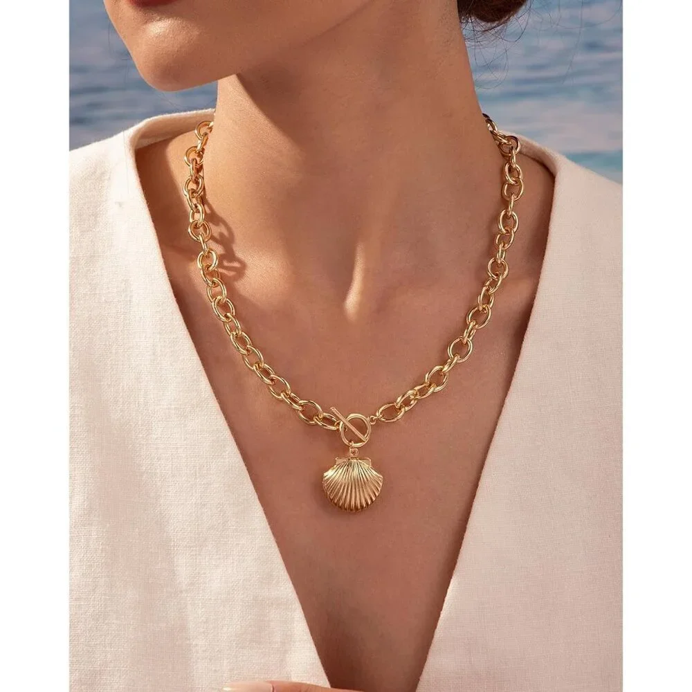 14K Gold shell-gd Plated Chunky Layered Necklace | Paperclip Herringbone Chain - Picture 3 of 6